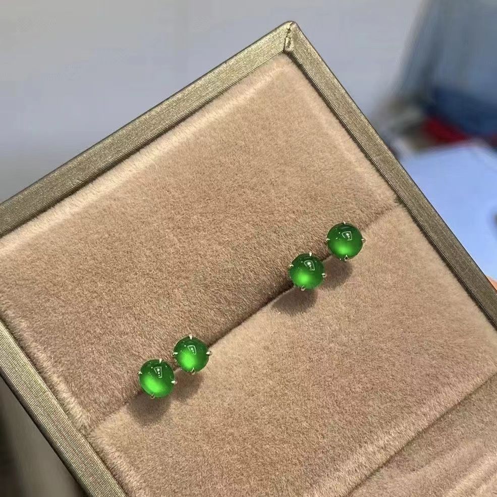 Fashion Egg Noodle Design Ear Studs