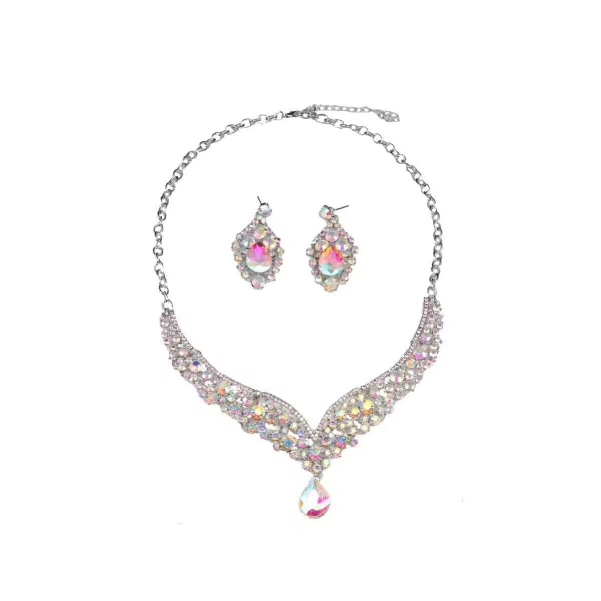 Necklace and earrings set