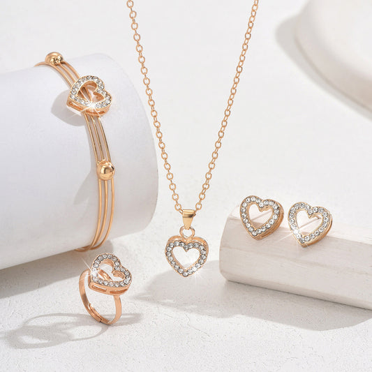 Love-themed jewelry set