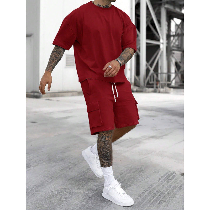 T-shirt cargo pants sports outfit for men