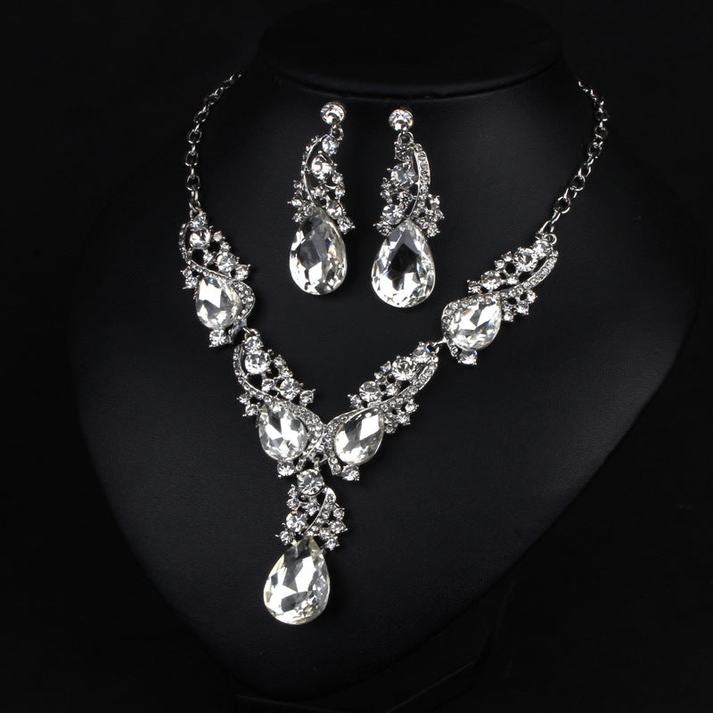 Collar chain earrings set