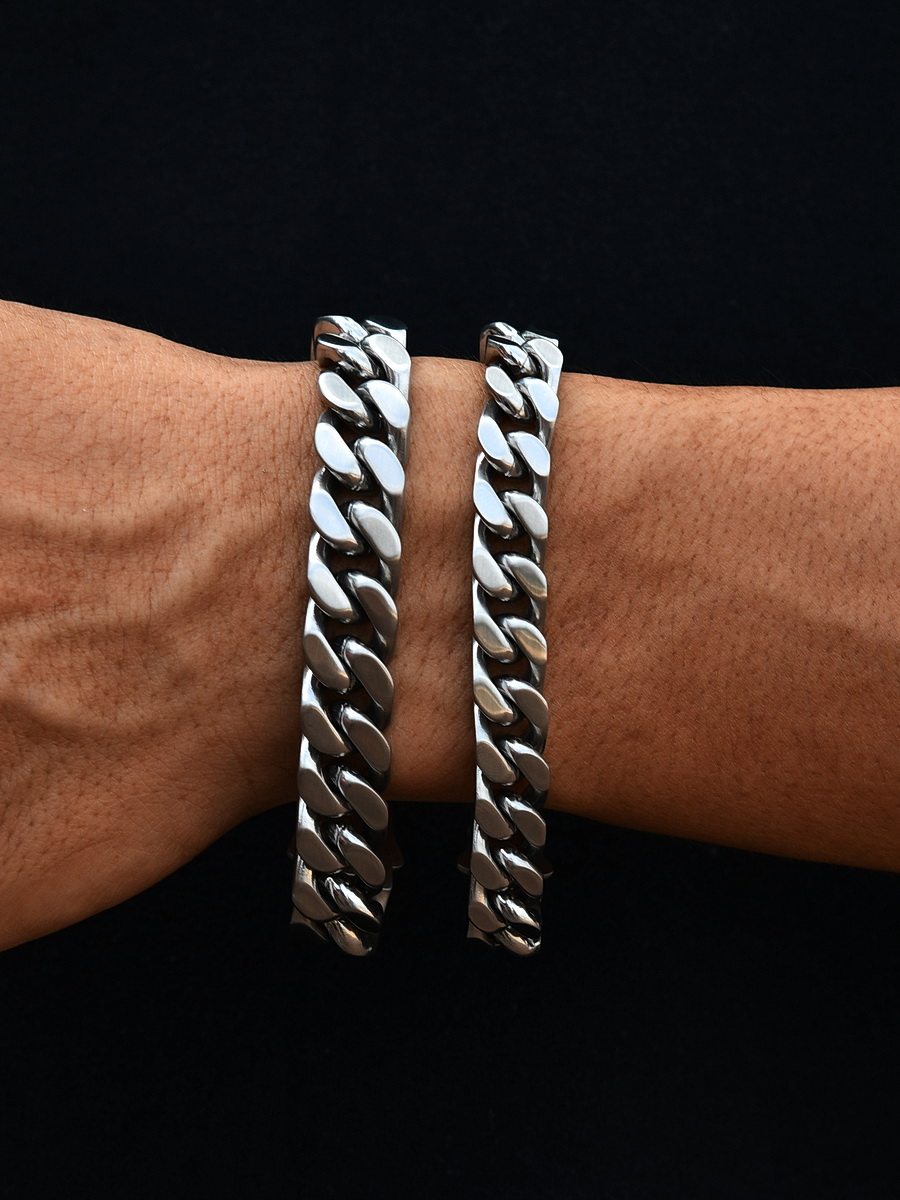 18K gold Cuban chain