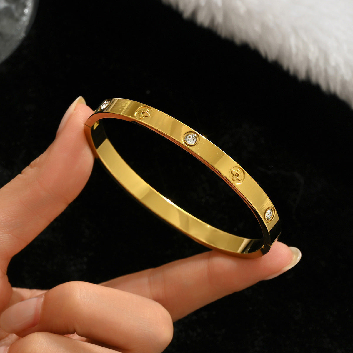 Fashion Stainless Steel Gold and Silver Bangles