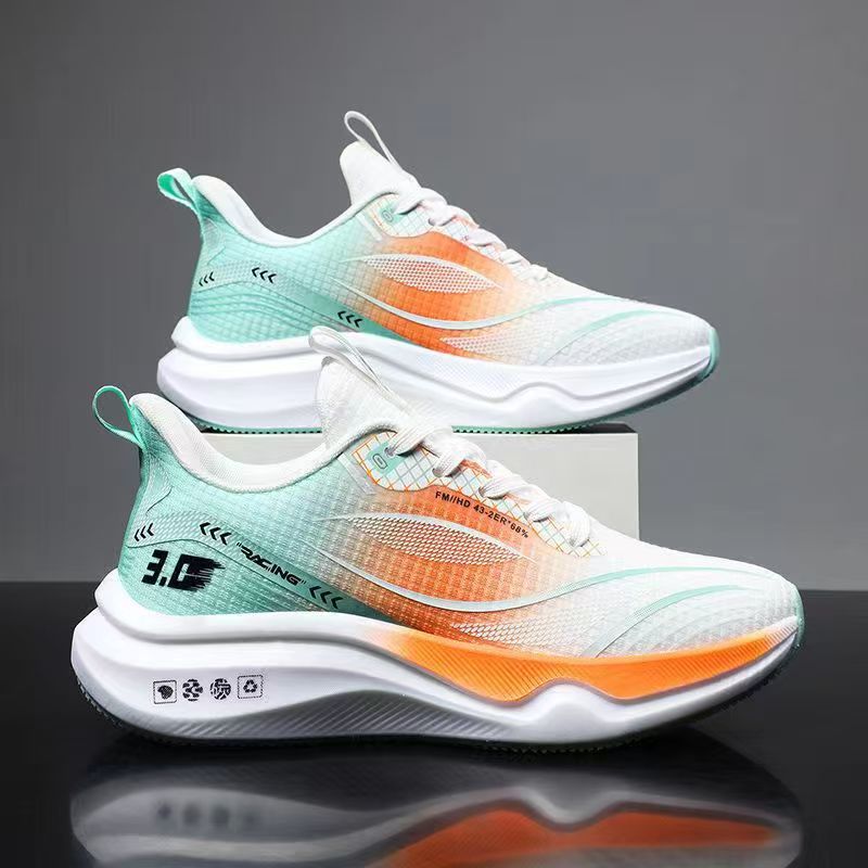 New trendy running shoes for men
