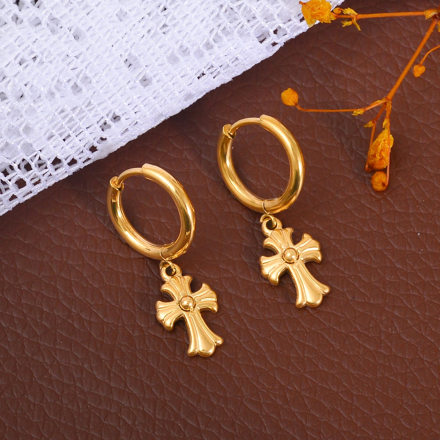 Circle-shaped multi-style earrings
