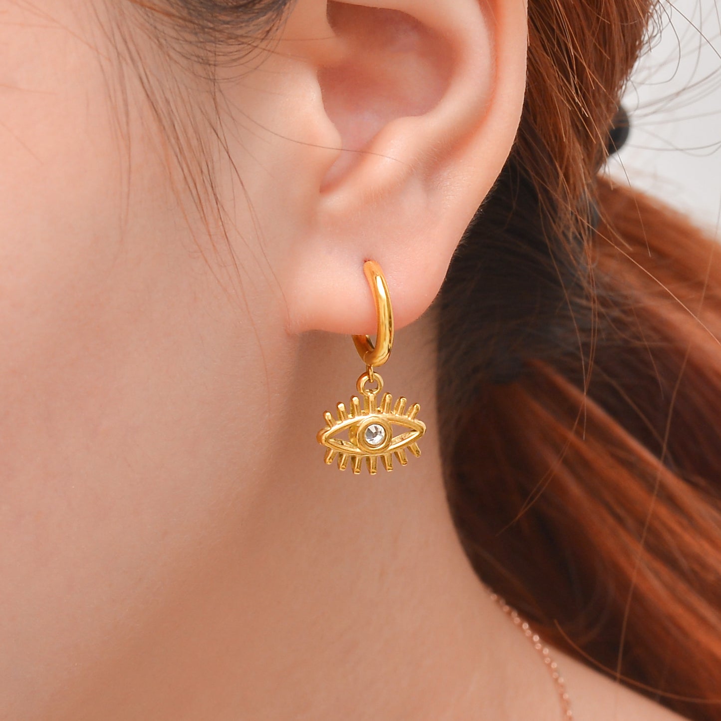 Circle-shaped multi-style earrings