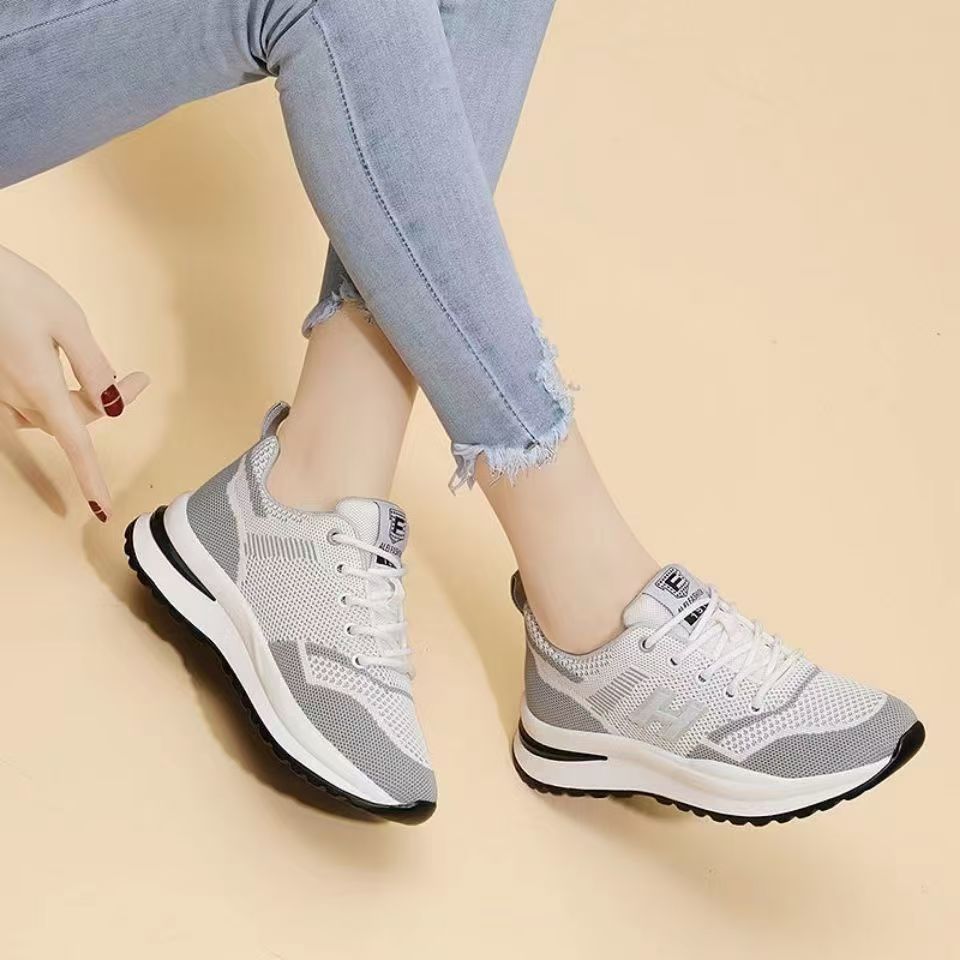 Women's Breathable Fly-Knit Casual Sports Shoes
